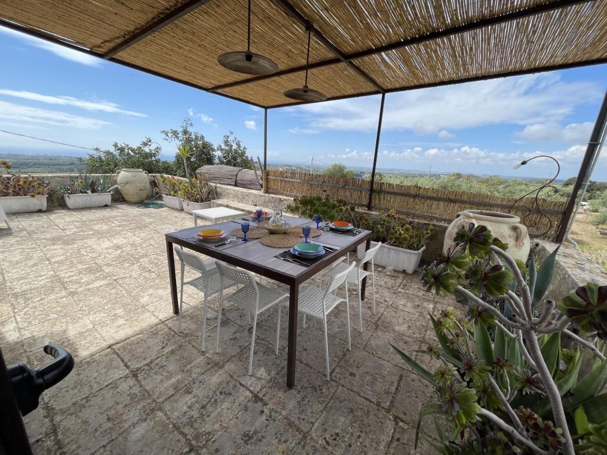 Il Dammuso Di Noto - Villa Con Piscina Privata Avola Bagian luar foto