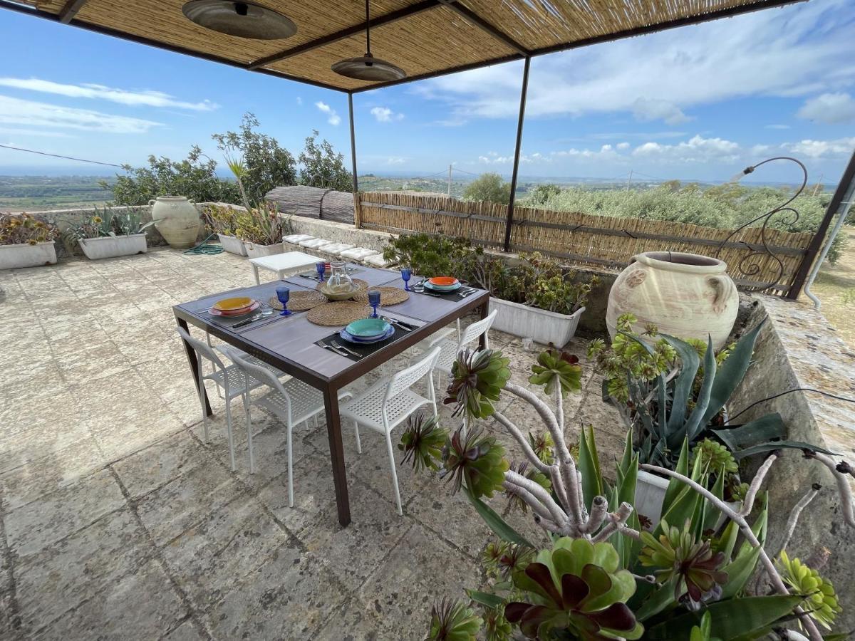 Il Dammuso Di Noto - Villa Con Piscina Privata Avola Bagian luar foto
